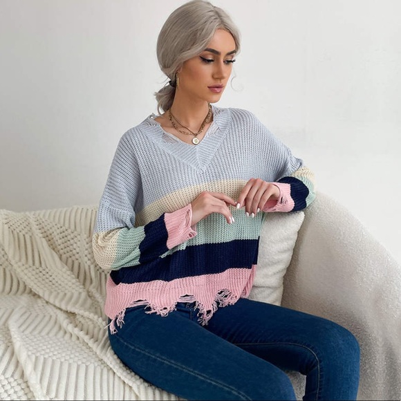 Pippidip Distressed V-Neck Sweater, New - Picture 5 of 12